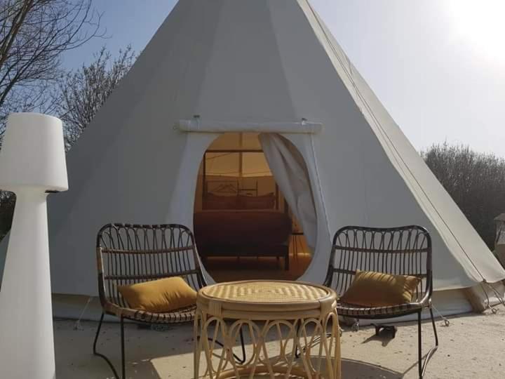 Lodge Shanti Insolites Et Espace Bien-etre Bordeaux Berson